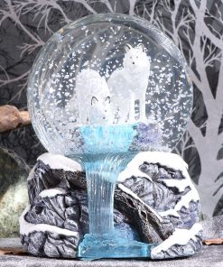 Warriors of Winter Snowglobe (LP) 14.5cm