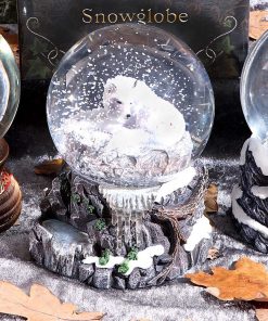 Guardian of the North Snowglobe (LP) 14.5cm