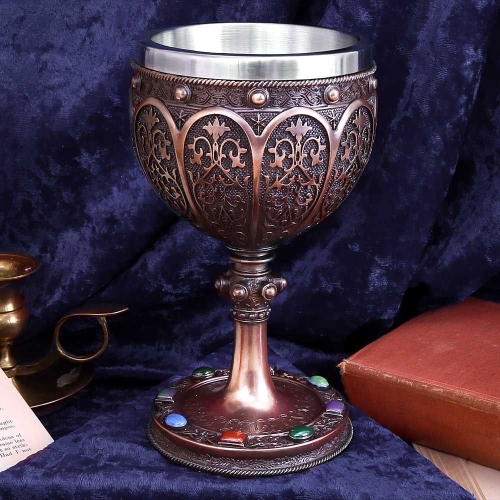 The Grail 17cm 6 The Grail 17cm