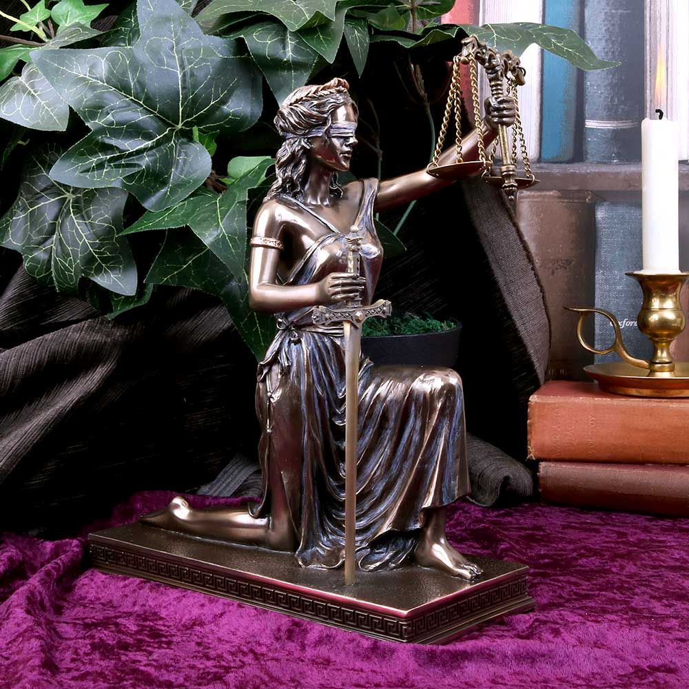 Lady Justice 25cm 5 Lady Justice 25cm